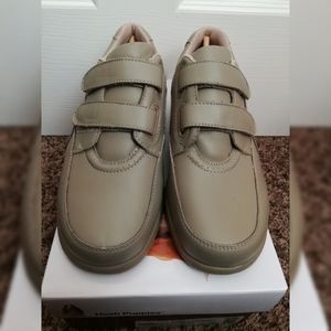 Hush puppies power walker II